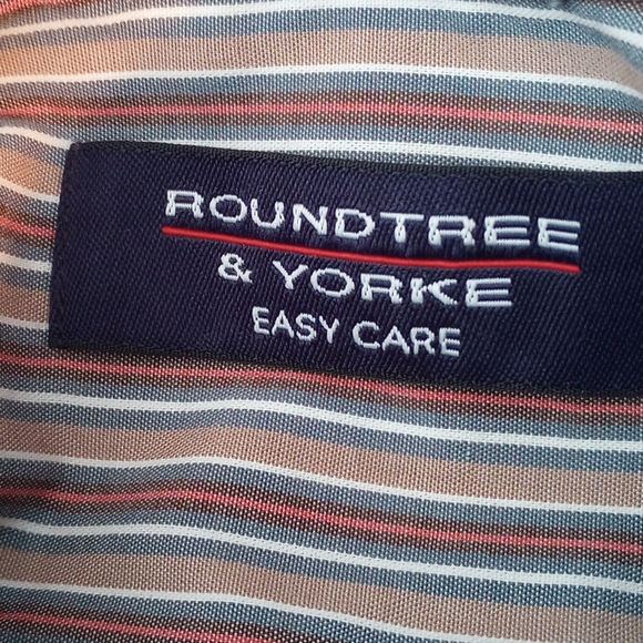 Roundtree & York Men's XLT Short Sleeve Button Down Big & Tall Shirt - Picture 6 of 7